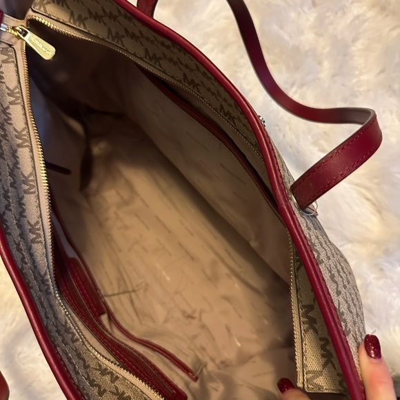 Michael Kors brand new - Picture 2 of 6